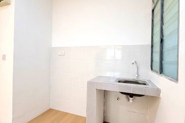 Pangsapuri Flora Damai