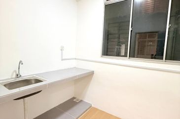 Pangsapuri Flora Damai