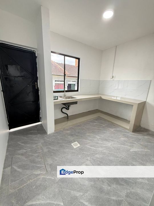 Tmn Universiti single storey 4 bedroom , Johor, Skudai