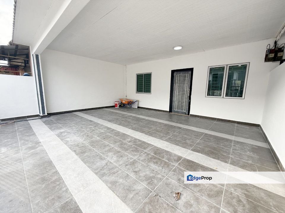 Senai Tmn Damai renovated single storey , Johor, Senai