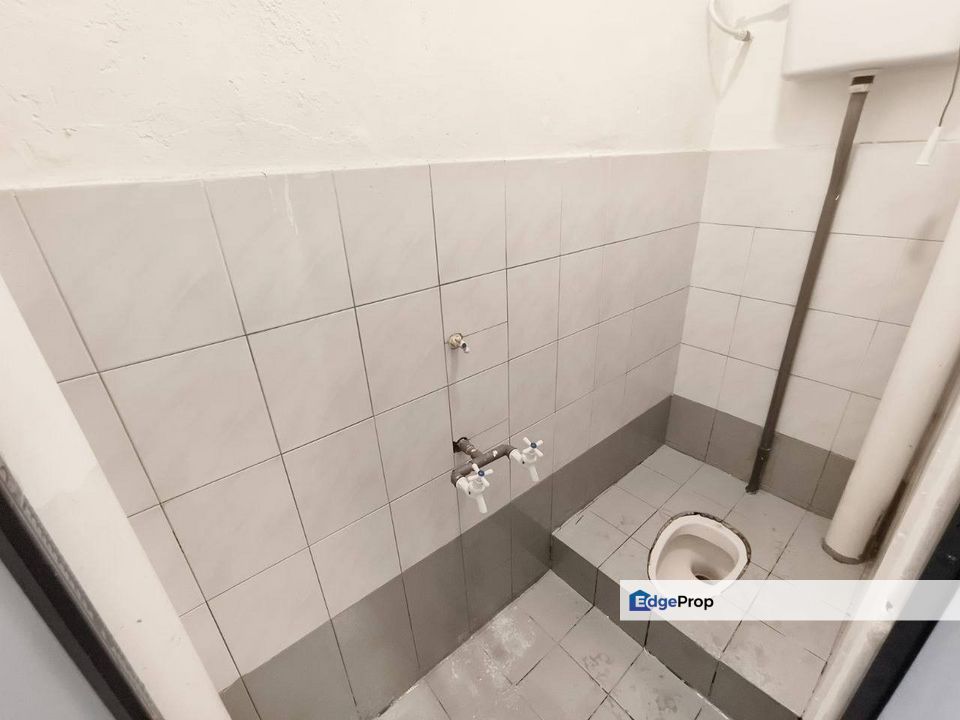 Kulai Bandar Putra 3bedrooms low cost , Pahang, Kuantan