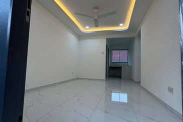 Flat Taman Plentong Utama