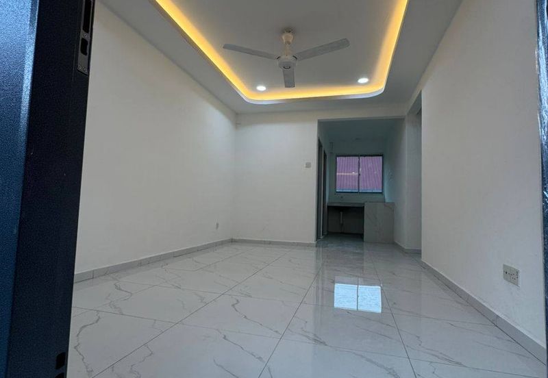 Flat Taman Plentong Utama