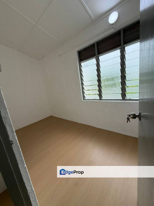 Pontian Tmn Sri Aman 2sty Low Cost , Johor, Pontian