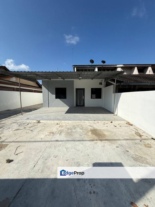 Tmn Rinting Masai end lot extra land , Johor, Masai