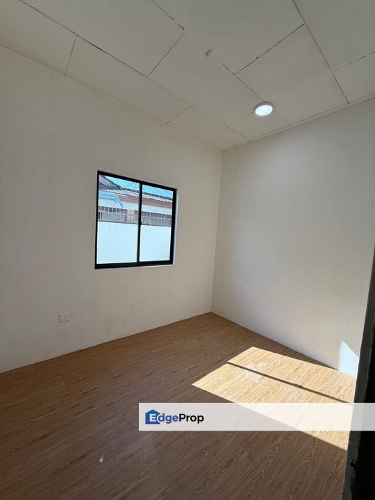 Tmn Rinting Masai end lot extra land , Johor, Masai