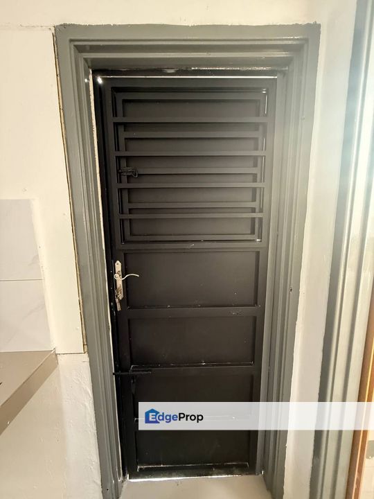 Seri Alam renovated medium Low cost, Johor, Masai