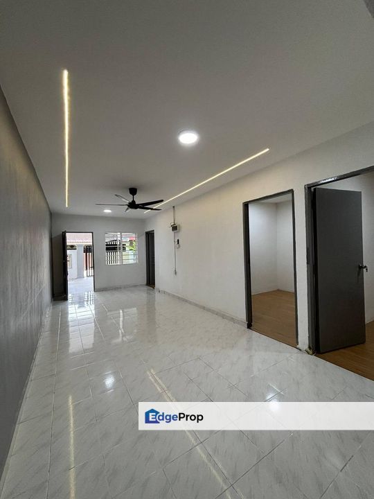 Taman Universiti single storey low Cost, Johor, Skudai