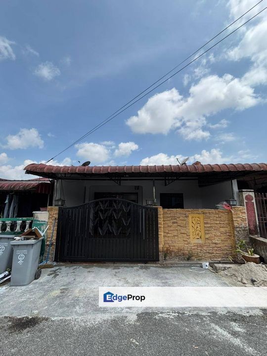 Skudai Tmn Sri Pulai single storey low Cost, Johor, Skudai