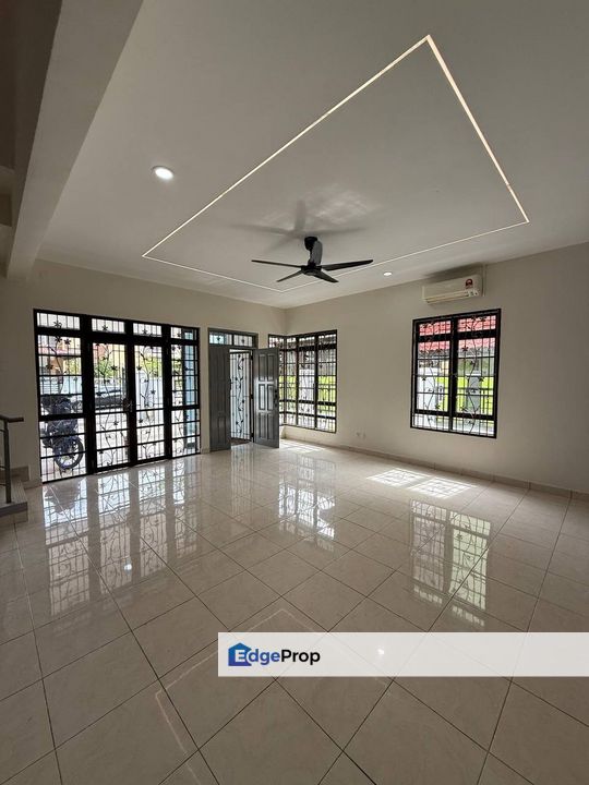 Bandar seri Alam 2sty end lot with land , Johor, Masai