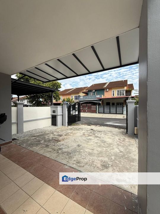 Bandar seri Alam 2sty end lot with land , Johor, Masai