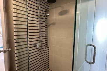 Kiara East Suite DEX