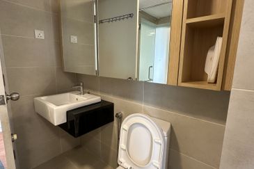 Kiara East Suite DEX