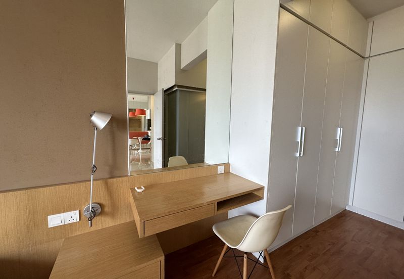 Kiara East Suite DEX