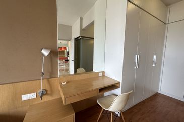 Kiara East Suite DEX