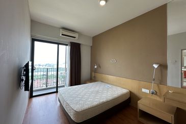 Kiara East Suite DEX