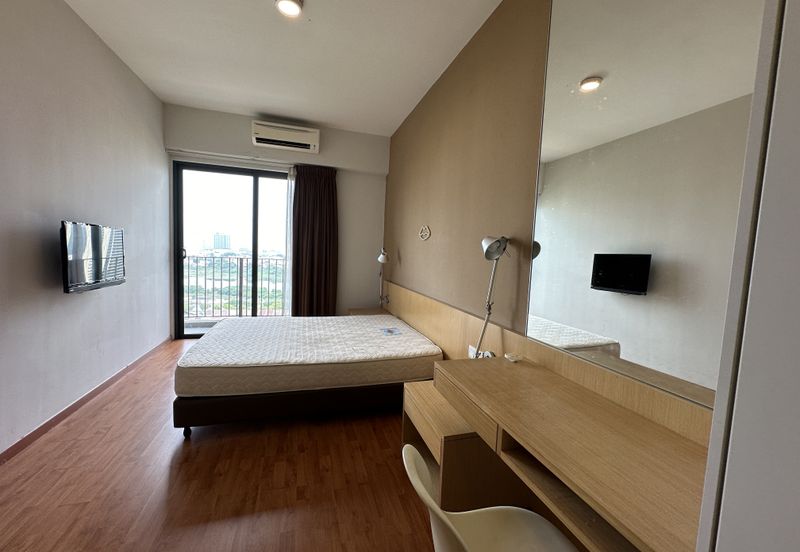 Kiara East Suite DEX