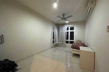 Royal Regent Sri Putramas III