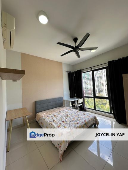 [Fully Furnish Big Middle Room, Inclusive Utilities & Wifi ] Batu 9 Cheras, 5mins drive to Suntex MRT Station, Selangor, Cheras