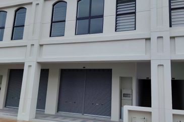 Kajang Semenyih Serene Square 2sty Shop for rent 