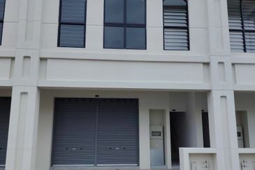 Kajang Semenyih Serene Square 2sty Shop for rent 