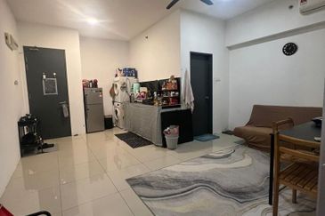 V12 Sovo (Menara Suria)