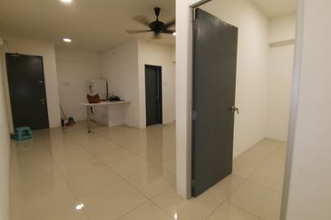 V12 Sovo (Menara Suria)