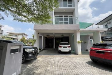 The Residence @ The Glades