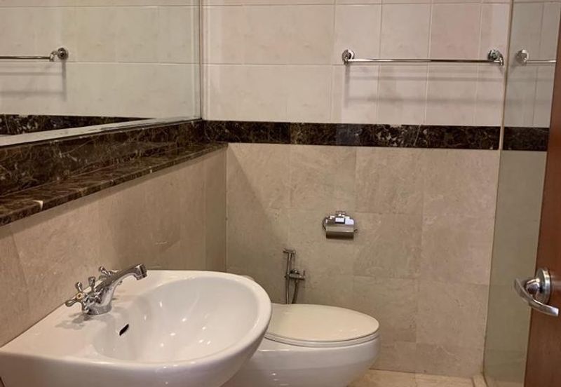 Hampshire Park Condominium