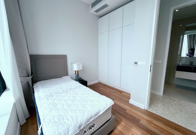 Pavilion Ceylon Hill