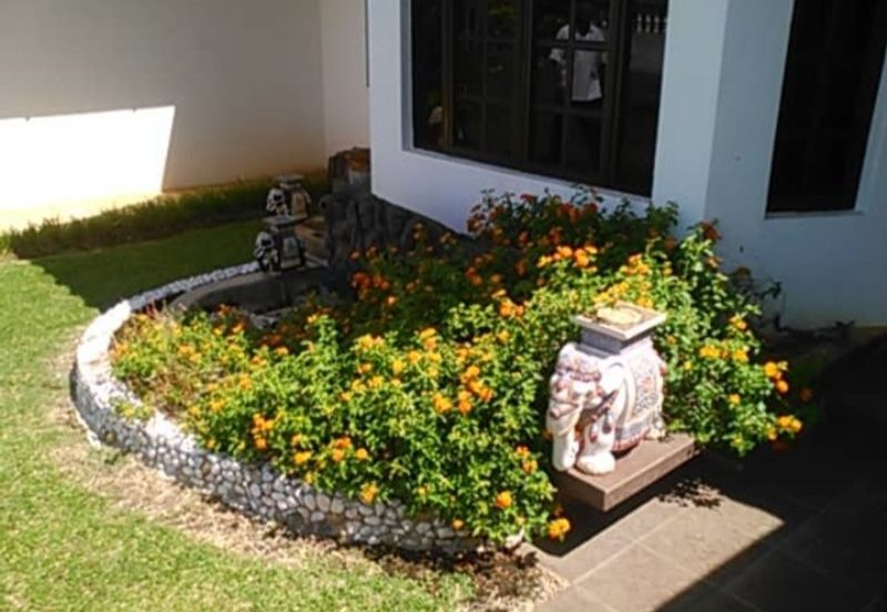 Port Dickson Taman Tanjung Bungalow with pool Great Sea View of Straits of Melaka 