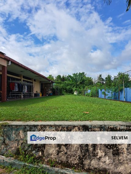 Single Storey Bungalow House For Sale Bukit Tembok Seremban Nearby to Seremban Town Freehold Big Land, Negeri Sembilan, Seremban