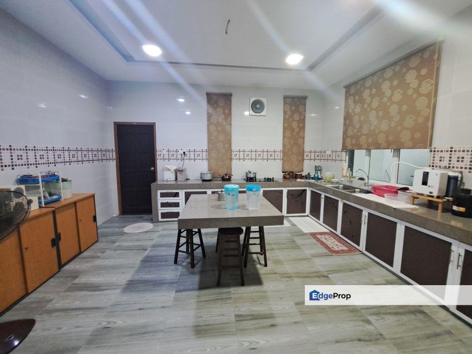 Beautifully Renovated Single Storey Bungalow House for sale Taman Bukit Seremban Jalan Rasah Gated area & Peaceful Community , Negeri Sembilan, Seremban