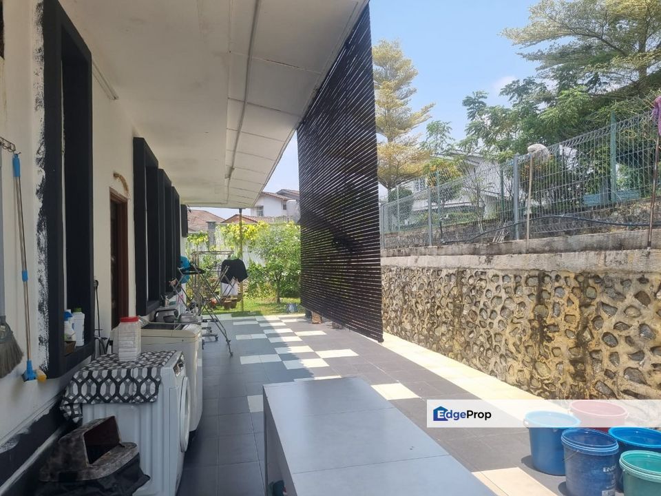 Beautifully Renovated Single Storey Bungalow House for sale Taman Bukit Seremban Jalan Rasah Gated area & Peaceful Community , Negeri Sembilan, Seremban