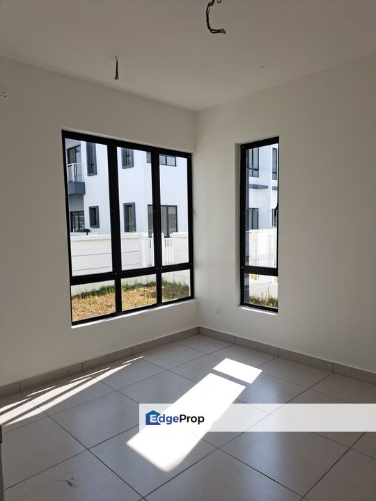 Sale New Project completed Double Storey Semi D House Seremban 2, Rasah Kemayan, Seremban, Gated Guarded & Not Facing Any Houses, Negeri Sembilan, Seremban