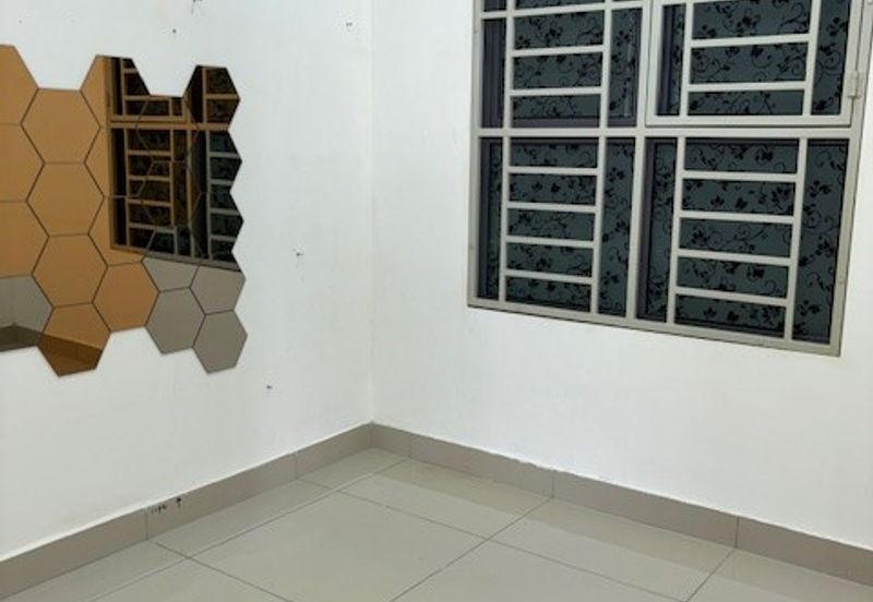 Ria Apartment @ Taman Amaniah Mulia, Batu Caves