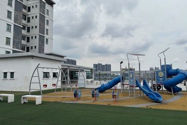 Ria Apartment @ Taman Amaniah Mulia, Batu Caves