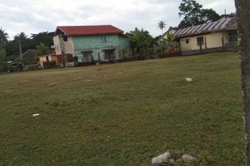 Batu Gajah Agri land Freehold Desa Changkat Corner Jalan Orkid & Persiaran Orkid 1