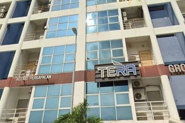 Pusat Perdagangan Intania