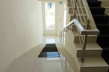 Hi-Tech 7 Industrial Park