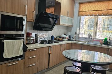 Seksyen 22, Petaling Jaya corner bungalow 9440sf must view