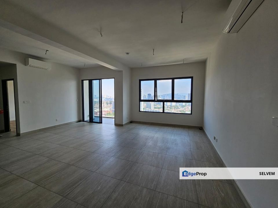 Rare corner unit new unit at Atwater Residence with stunning PJ views, with lots of natural light, Selangor, Petaling Jaya
