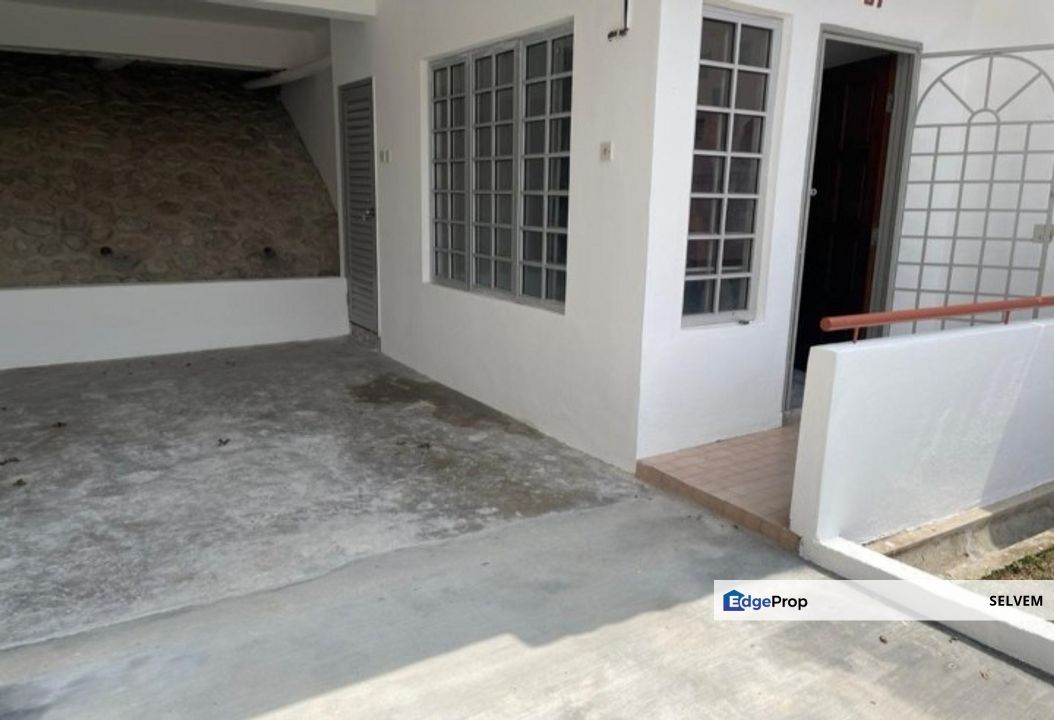 Taman Bukit Setiawangsa Price reduced 2.5 Sty 4r 3b Freehold Gated & Guarded South facing, Kuala Lumpur, Taman Setiawangsa