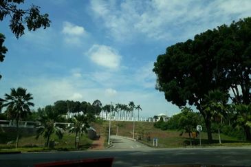 Putrajaya Presint 10 Bungalow lot 24 hrs security Freehold Nr Seri Perdana