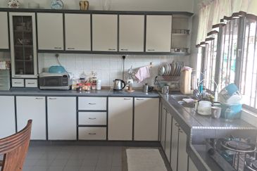 Seksyen 18, Petaling Jaya