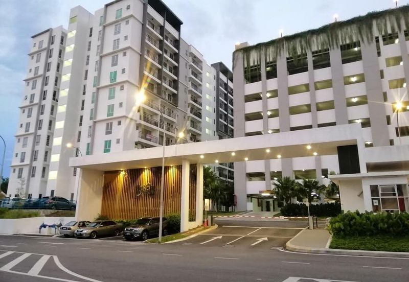 Puncak Hijauan (Hijauan Heights)