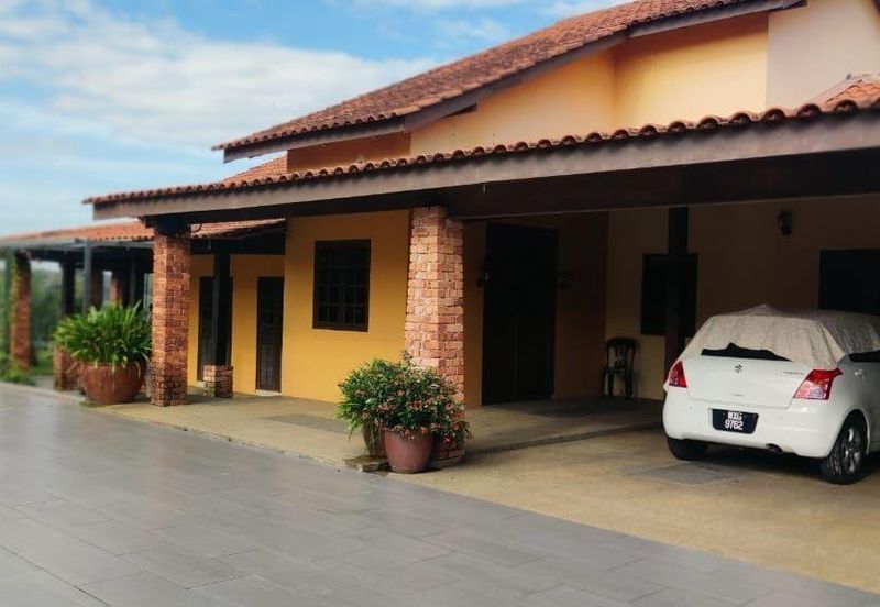 Seksyen U20, bordering Bukit Rahman Putra