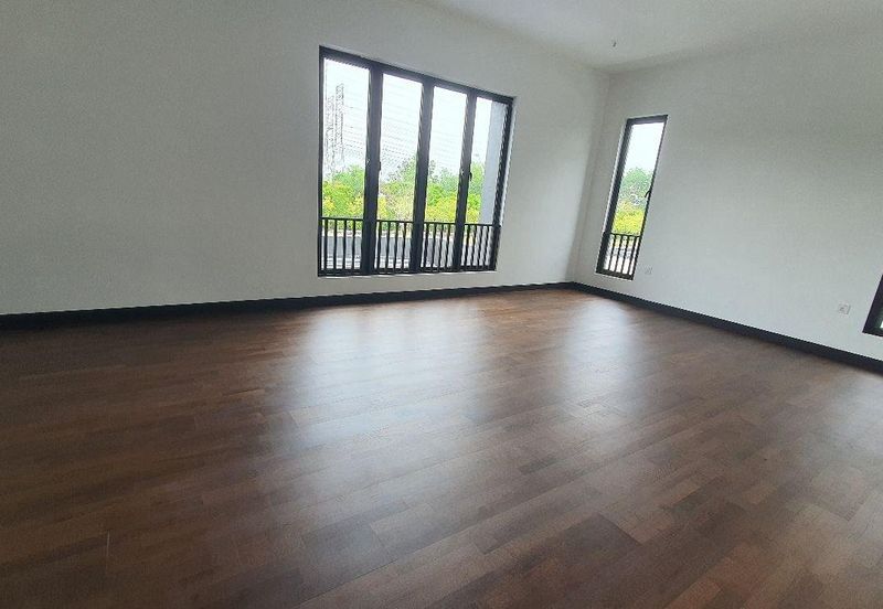 Hevea Elmina Gardens