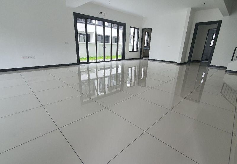 Hevea Elmina Gardens