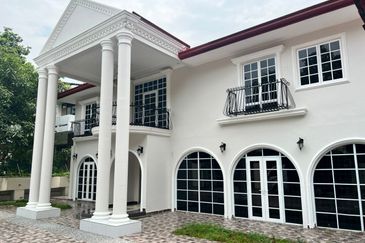 BEAUTIFUL EUROPEAN DESIGNED BUNGALOW IN PJ